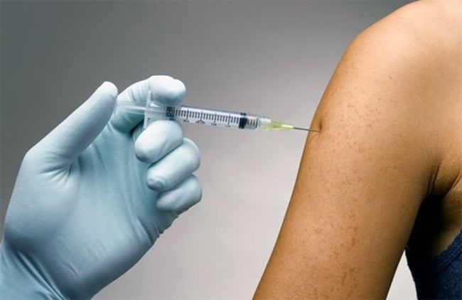 Крайний период вакцинации подростков – 16 лет