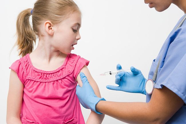 Вакцинация - лучшая защита от свинки у детей