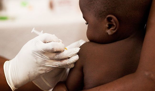Вакцинация - один из способов профилактики малярии